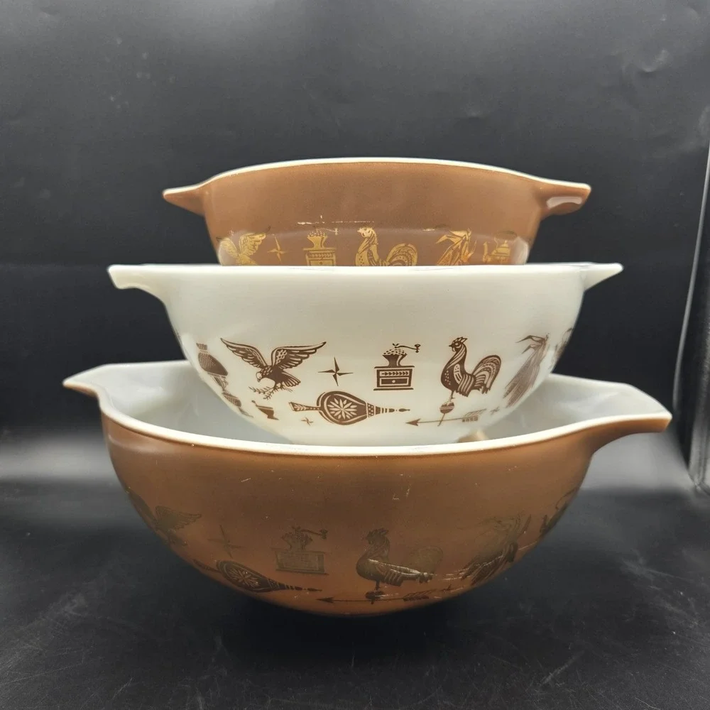 Vintage Set of 3 Pyrex Early American Cinderella Nesting Mixing Bowls 442-444